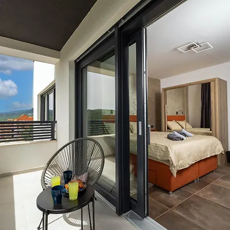 فيلة Betelgeuse Supernova نوفي فينودولسكي