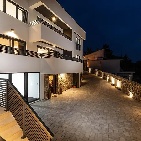 Betelgeuse Supernova * Novi Vinodolski