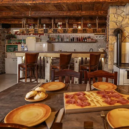 Betelgeuse Supernova Villa