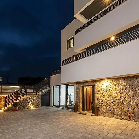 Betelgeuse Supernova Novi Vinodolski