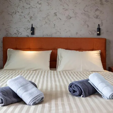 Betelgeuse Supernova *