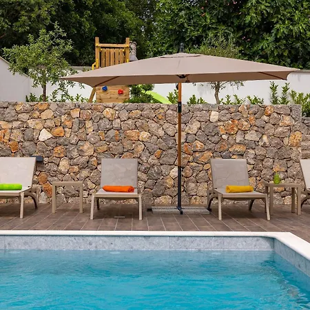 Villa Betelgeuse Supernova Novi Vinodolski