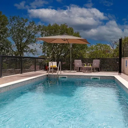 Villa Betelgeuse Supernova Novi Vinodolski