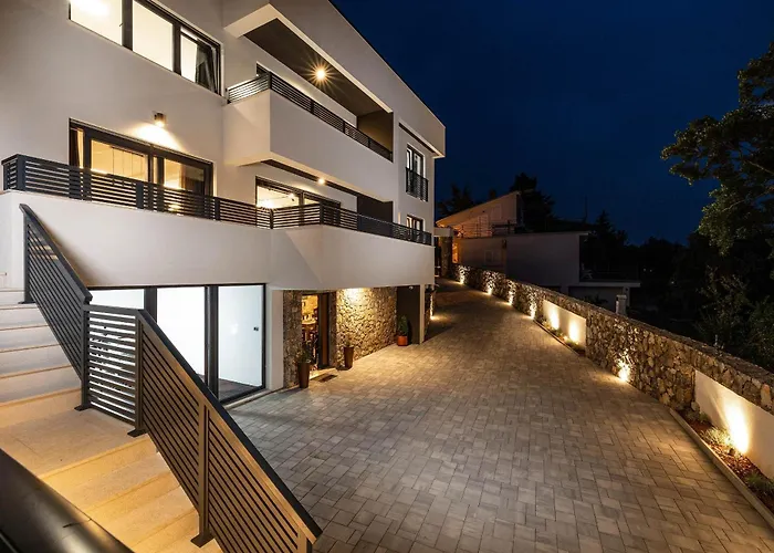 Betelgeuse Supernova * Novi Vinodolski