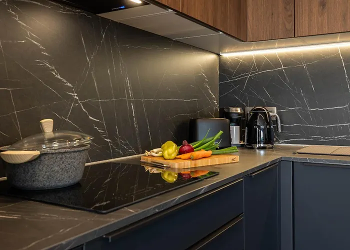 Villa Betelgeuse Supernova