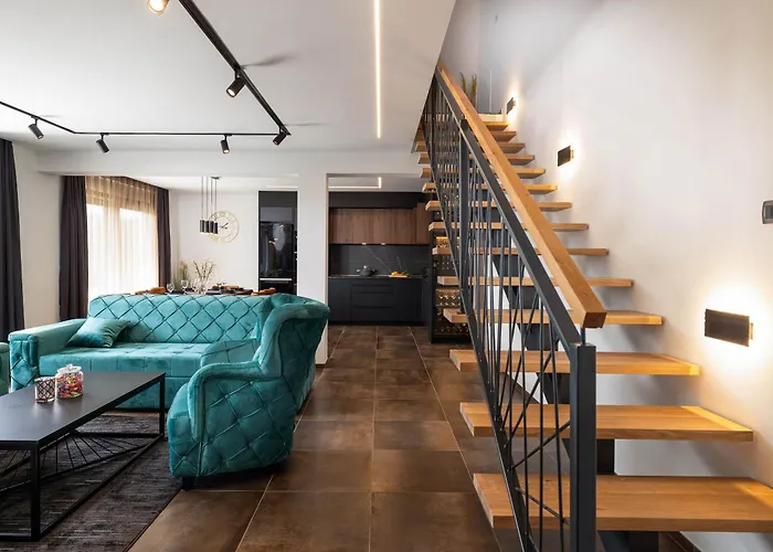 Betelgeuse Supernova Villa *