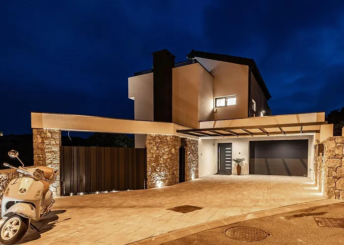 Betelgeuse Supernova Villa Novi Vinodolski